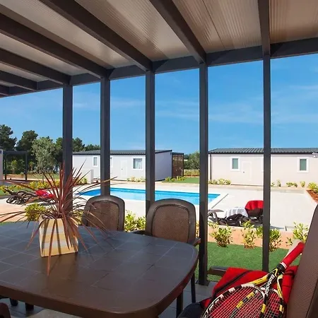 Kastanija Mobile Homes Novigrad (Istria)