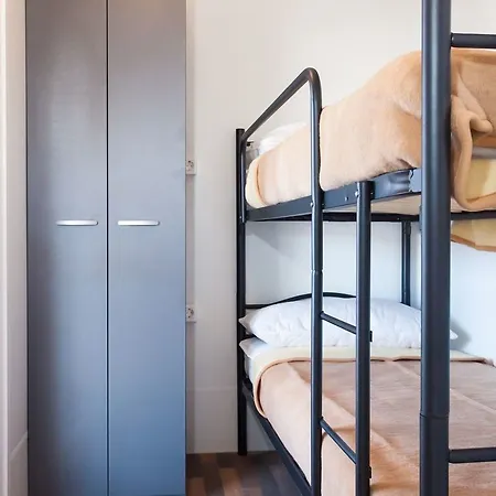 Hotel Kastanija Mobile Homes 2*