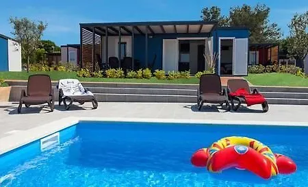 Kastanija Mobile Homes Novigrad (Istria)